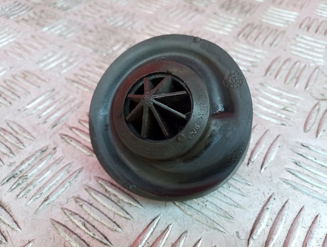 Проставка (гумове кільце) пружини задньої, верхня 8W0512149A VAG