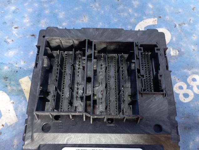 Блок управління бортової мережі 8W0907063CG VAG