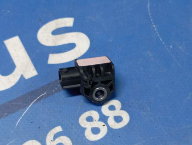 Датчик подушки безпеки 95920F2000 HYUNDAI