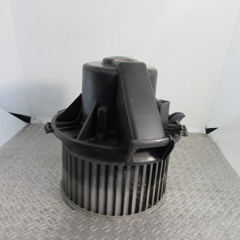 Електродвигуни (електродвигун обігрівача) або розетка причепа штепсельная Mercedes Sprinter II 5-t