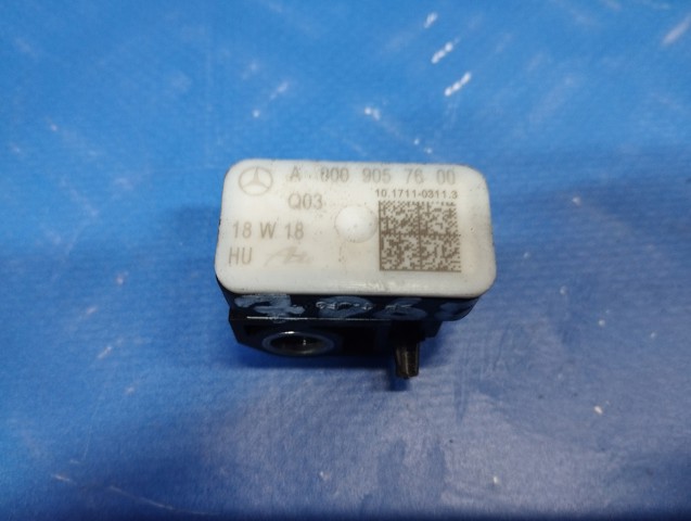 Датчик поздовжнього прискорення A0009057600 MERCEDES