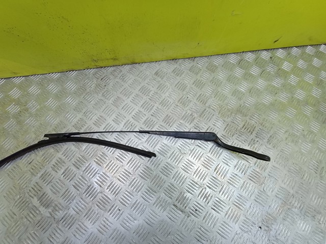 Ричаг склоочисника A0018205944 MERCEDES