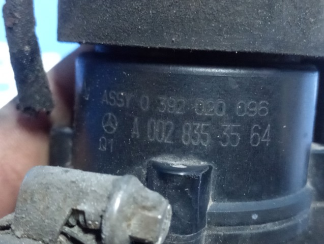 Помпа водяна, (насос) охолодження, додатковий електричний A0028353564 MERCEDES