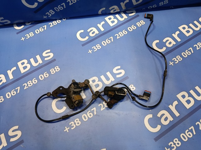 Датчик рівня положення кузова, передній A0035426618 MERCEDES
