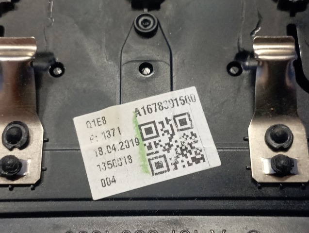 Решітка повітропровода права A1678301500 MERCEDES