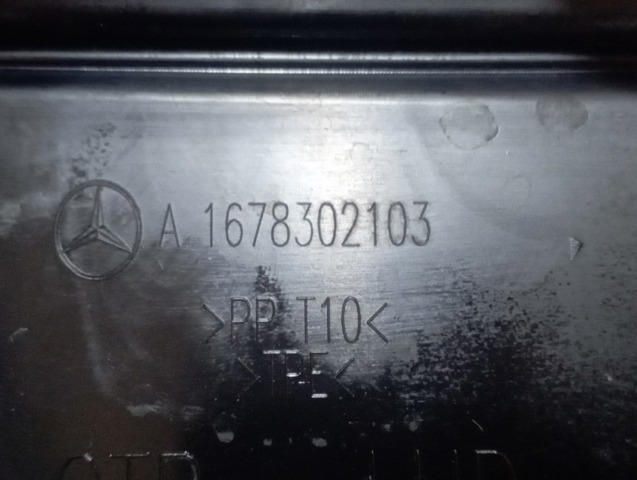 Водостік лобового скла, жабо A1678302103 MERCEDES