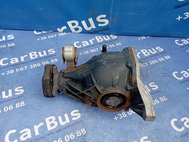 Кришка редуктора заднього A2043510408 MERCEDES