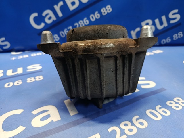 Права подушка двигуна A2122401917 MERCEDES