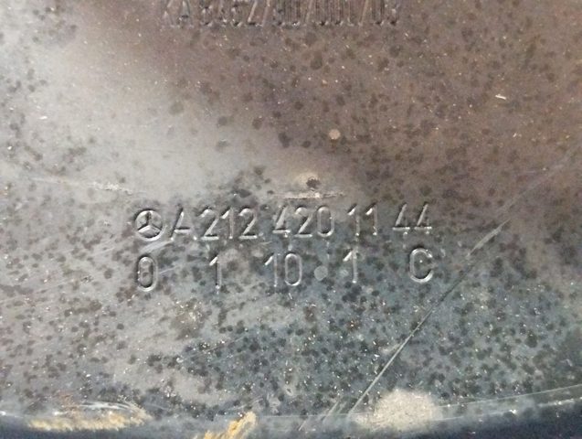 Цапфа - поворотний кулак задній, лівий A2123502108 MERCEDES