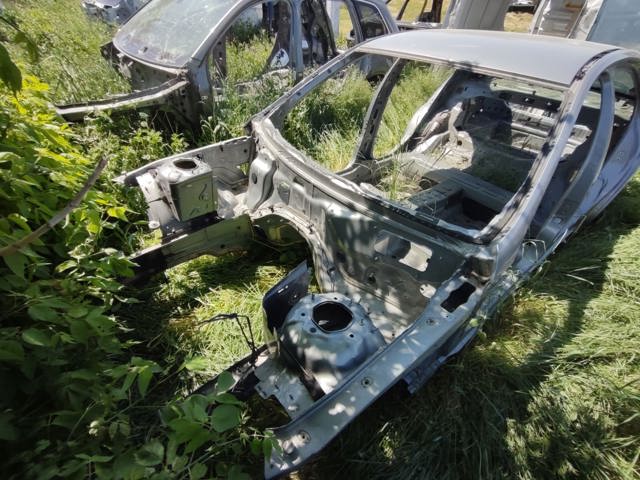 Крило заднє A2126300321 MERCEDES