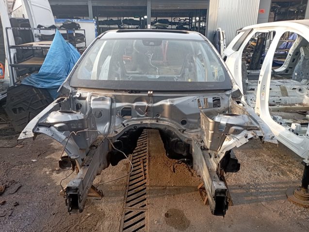 Крило заднє A2126300521 MERCEDES