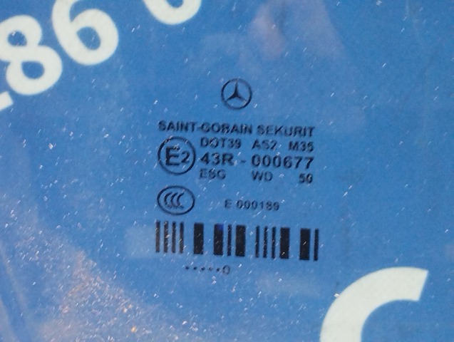 Скло передніх дверей, правою A2127250610 MERCEDES