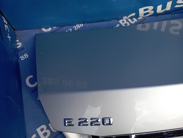 Кришка багажника кузова A2127500975 MERCEDES