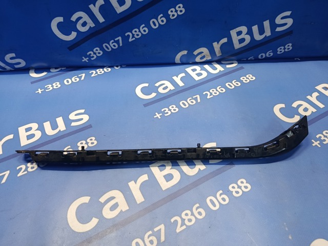 Направляюча заднього бампера, права A2128800430 MERCEDES