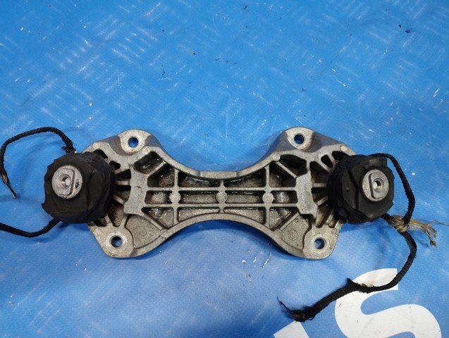 Подушка коробки передач A2132400300 MERCEDES