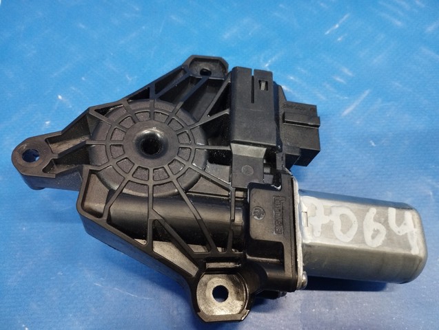Моторчик склопідйомника двері задніх, лівих A2139060502 MERCEDES
