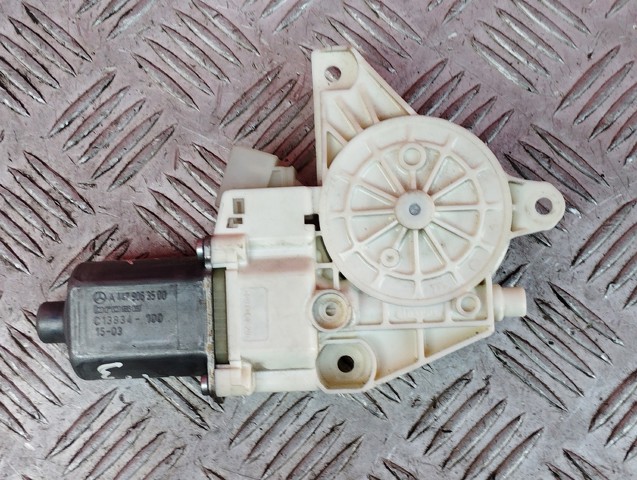 Мотор склопідйомника дверей передніх, лівих A4479063500 MERCEDES