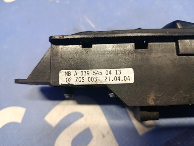 Кнопковий блок керування склопідіймачами передній лівий A6395450413 MERCEDES