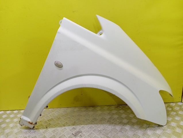 Переднє праве крило A6398800700 MERCEDES