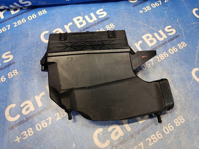Корпус повітряного фільтра, правий A6420903601 MERCEDES