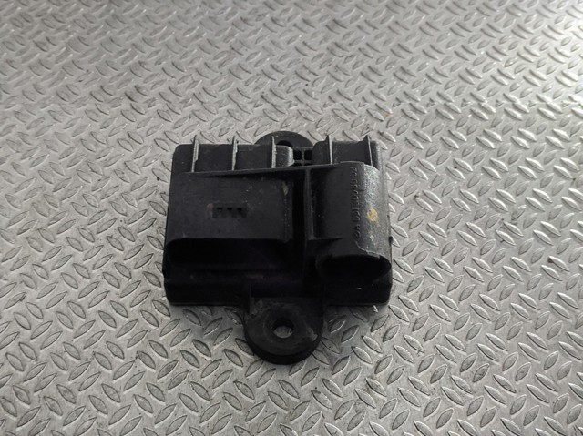 Реле свічок накалу A6519008802 MERCEDES