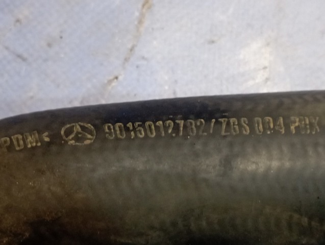 Шланг/патрубок радіатора охолодження, верхній A9015012782 MERCEDES