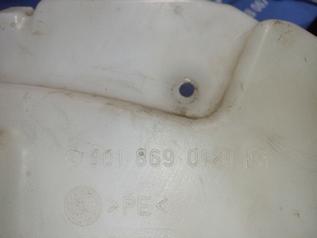 Водяний бачок омивача фар A9018690120 MERCEDES