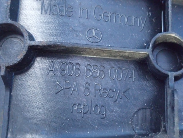 Накладка підніжки A9066860074 MERCEDES