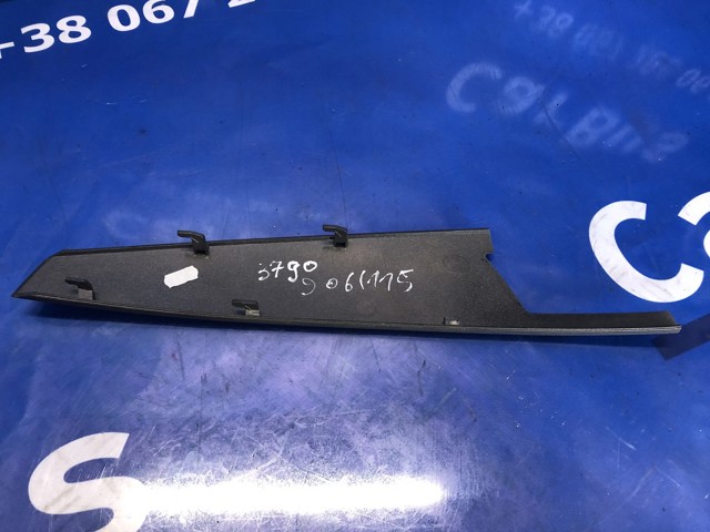 Накладка заднього лівого крила A9066901582 MERCEDES