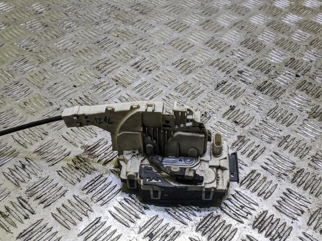Замок дверей водія A9067200035 MERCEDES