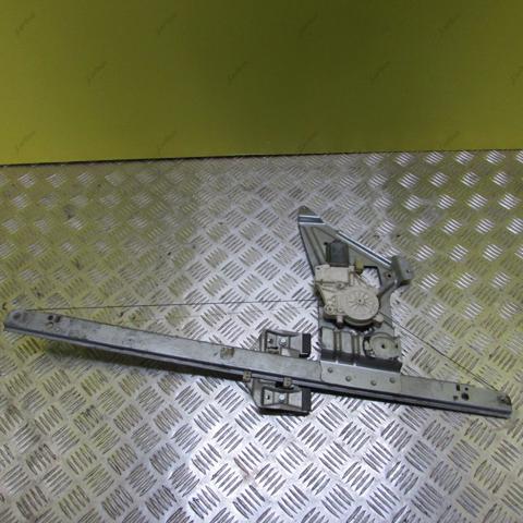 Склопідйомник передньої правої двері A9067200146 MERCEDES