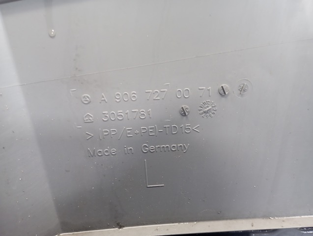 Дверна карта передня ліва A9067270071 MERCEDES