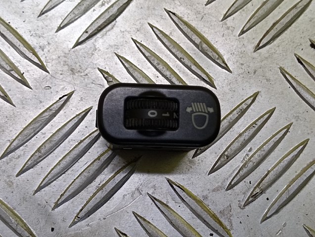 Кнопка коректора фар A9068260038 MERCEDES
