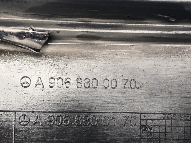 Бампер передній A9068800070 MERCEDES