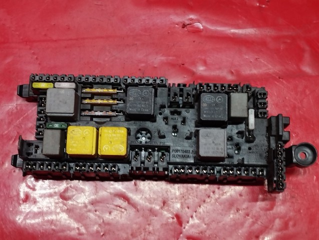 Коробка запобіжників A9075450100 MERCEDES