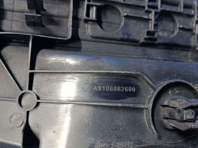 Накладка задньої панелі багажника A9106862600 MERCEDES
