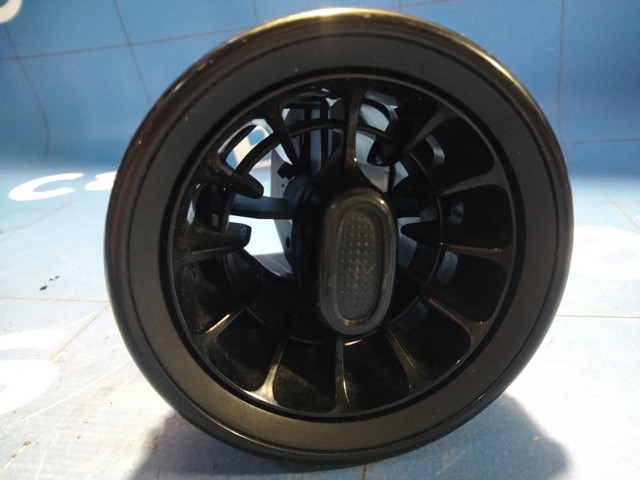 Решітка повітропровода A9108303401 MERCEDES