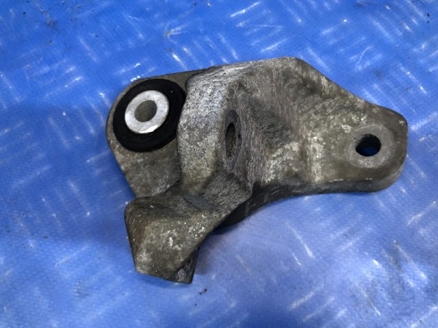 Кріплення коробки передач BV6Z6E042C FORD