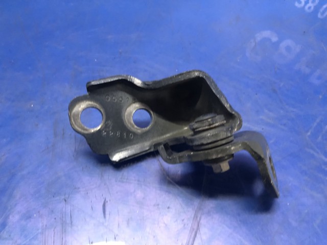 Петля передніх дверей права CJ5Z7822810B FORD