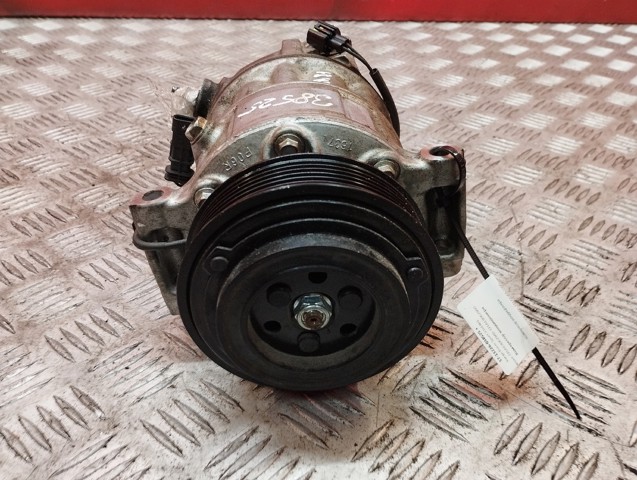 Компресор кліматичної установки CPLA19D629AD LAND ROVER