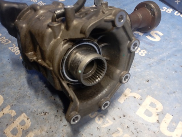 Раздатка (коробка роздавальна) CV6Z7251Q FORD