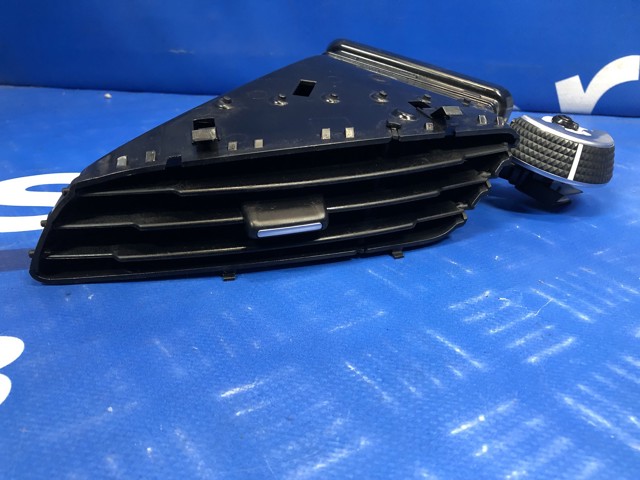 Решітка повітропровода GJ5Z19893CB FORD