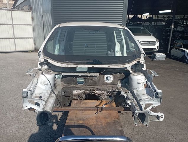 Чверть передня ліва GV6Z16055A FORD