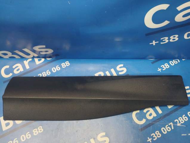 Молдинг задніх правих дверей LJ8Z5825556BA FORD