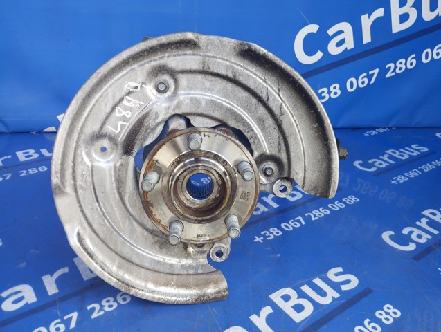Цапфа поворотна права LK9Z5B758E FORD