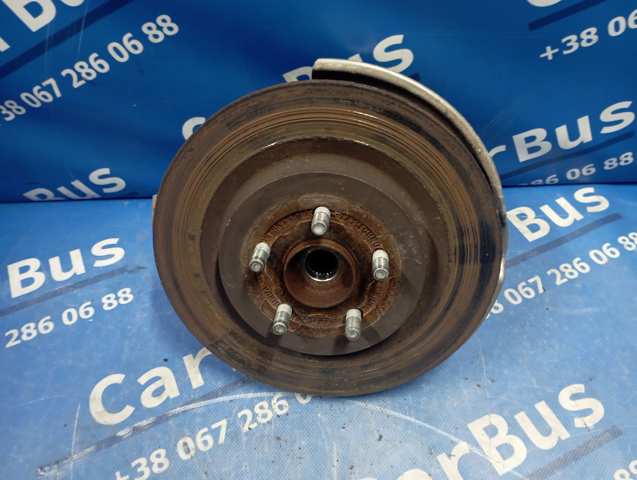 Кулак поворотний лівий LK9Z5B759E FORD