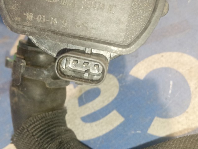 Водяний насос охолодження електричний додатковий LR049317 LAND ROVER