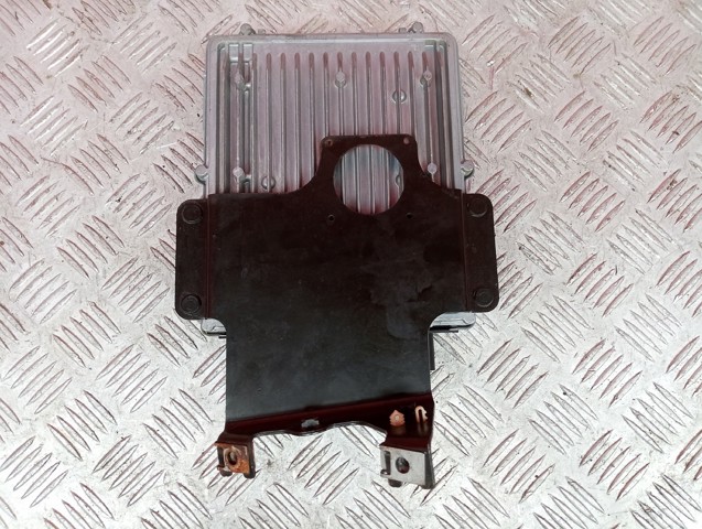 Комп'ютер двигуна LR050996 LAND ROVER