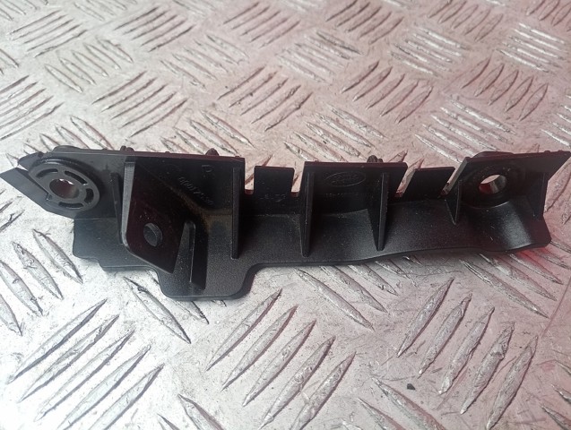 Кронштейн бампера переднього, правий LR055883 LAND ROVER