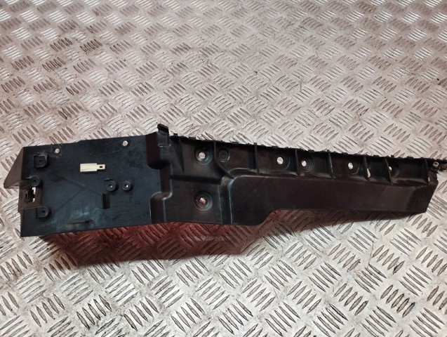 Напрямна заднього бампера, права LR055887 LAND ROVER